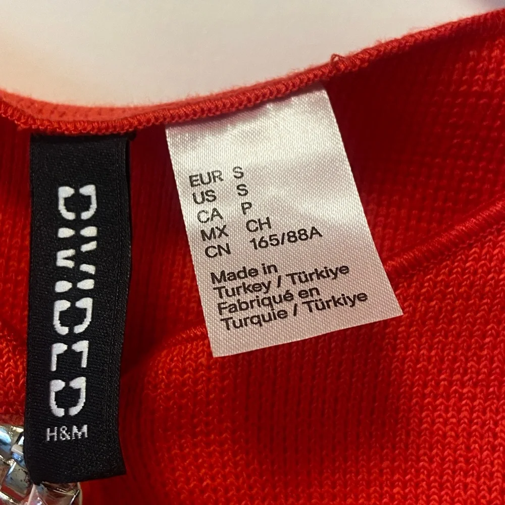 H&M Divided Red Crop Top Cardigan - Picture 10 of 11